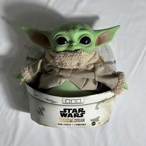 Mattel Disney Star Wars: The Mandalorian - The Child Plush Toy Collectible